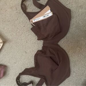 Sold out skims cocoa fits everybody lace bra